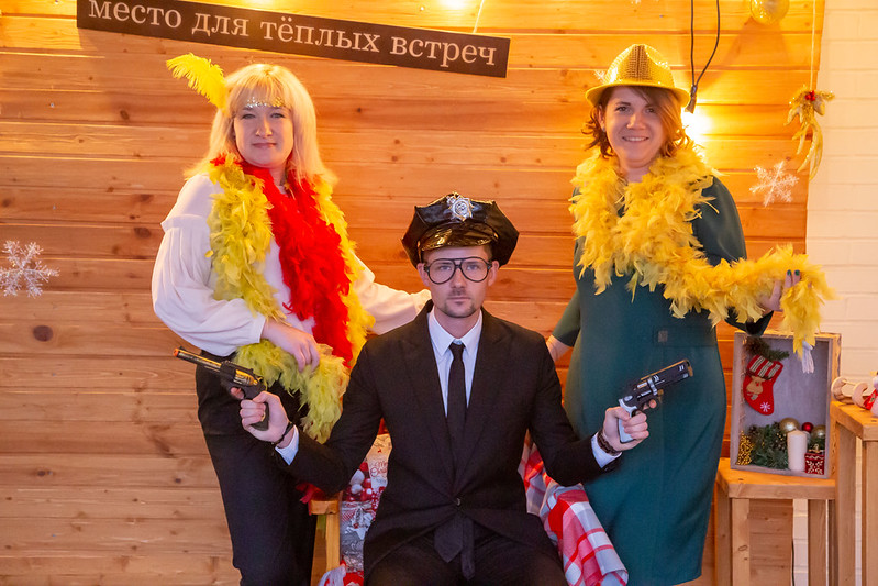 Новогоднее украшение зала для корпоратива в Baku